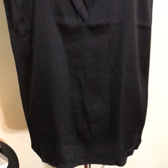 WHITE HOUSE BLACK MARKET TOP - Picture 3 of 13